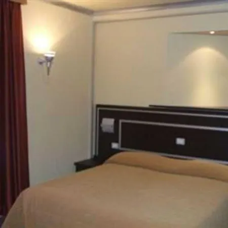 Mediterraneo Hotel 4*