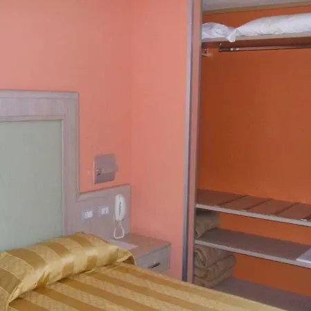 Mediterraneo Hotel 4*