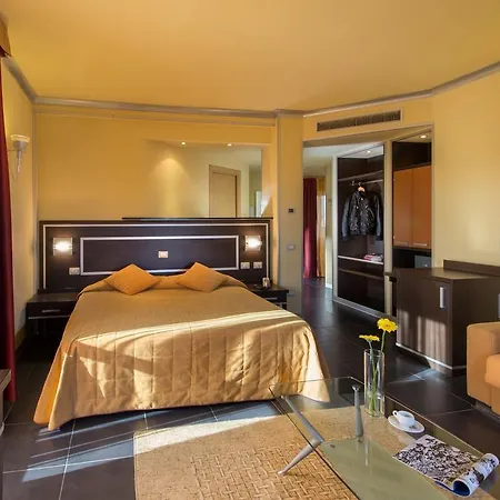 Mediterraneo 4*